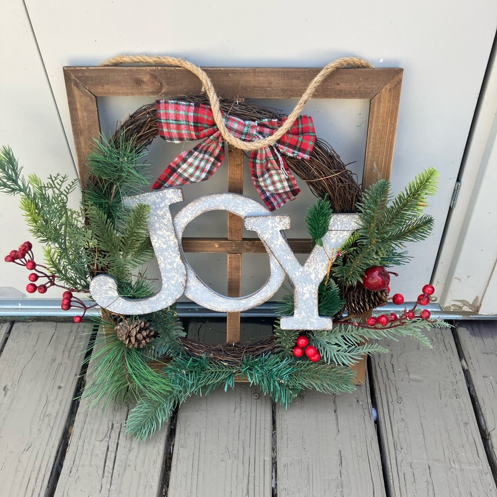 Rustic farmhouse Festive Joy Holiday Wreath with Red Accents